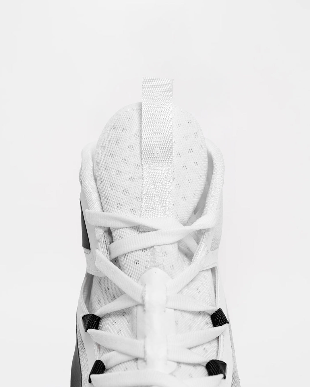 Impello 2.0 Boxing Boots - White/Black | BOXRAW