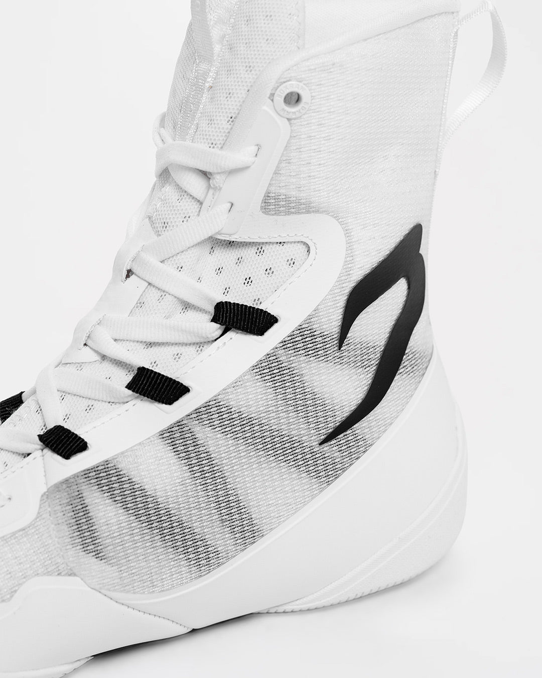 Impello 2.0 Boxing Boots - White/Black | BOXRAW