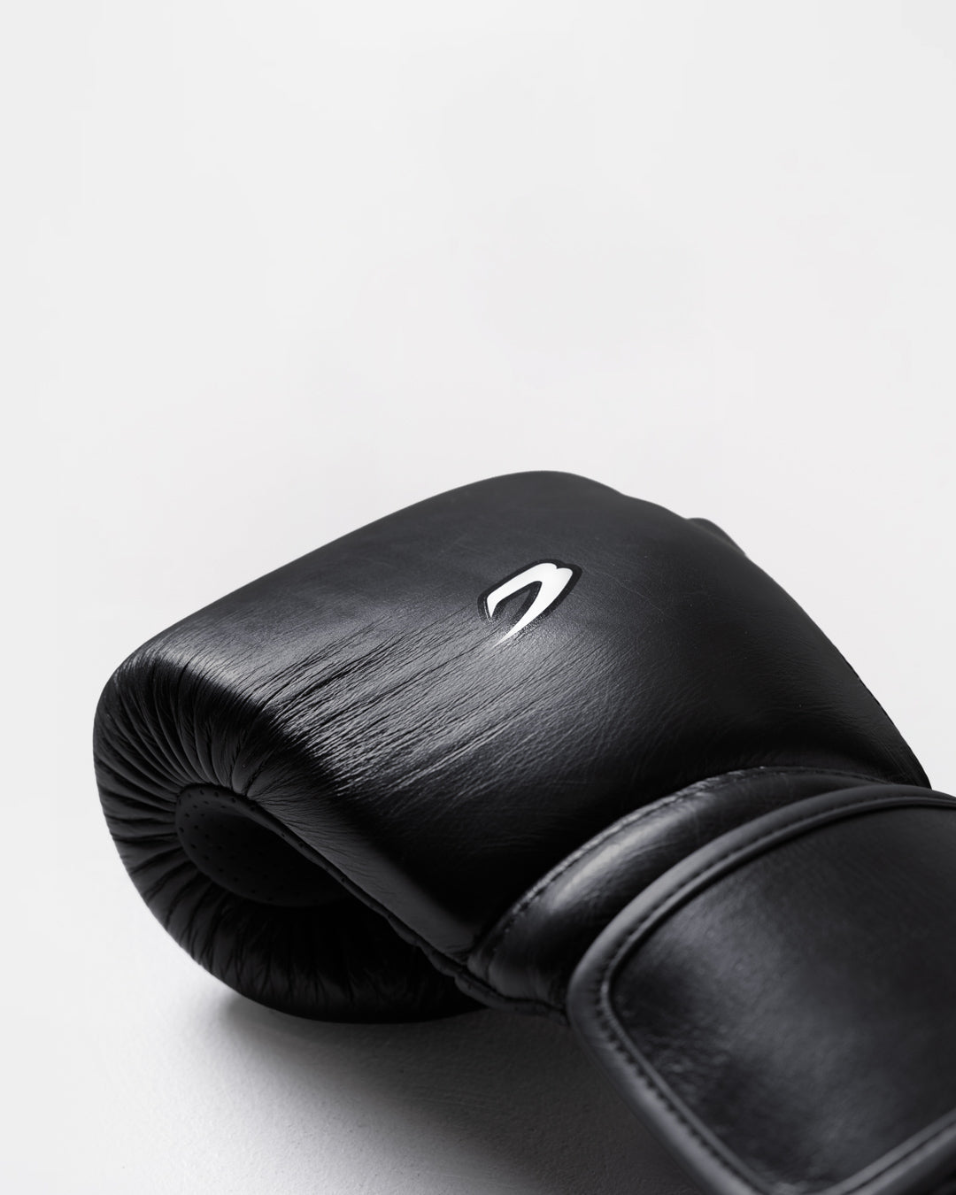 Strike-Five Strap Boxing Gloves - Black/Charcoal